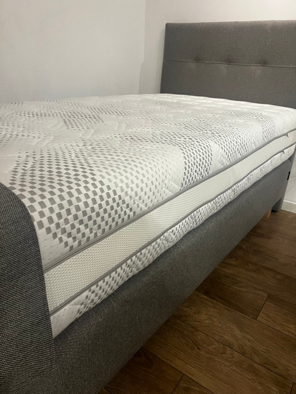 Materac 90x200 Fika Hilding Anders poekspozycyjny