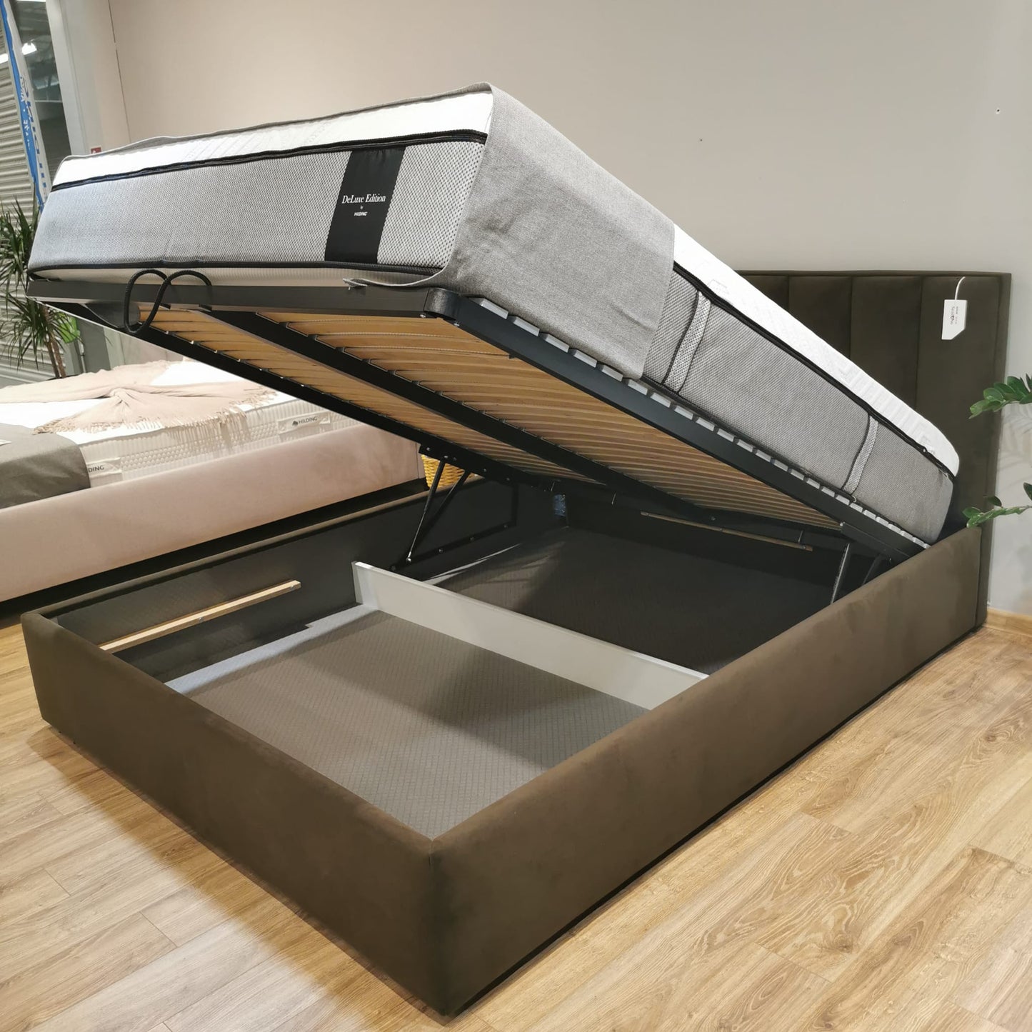 Łóżko 160x200 Kalifornia - atrakcyjna cena, od ręki